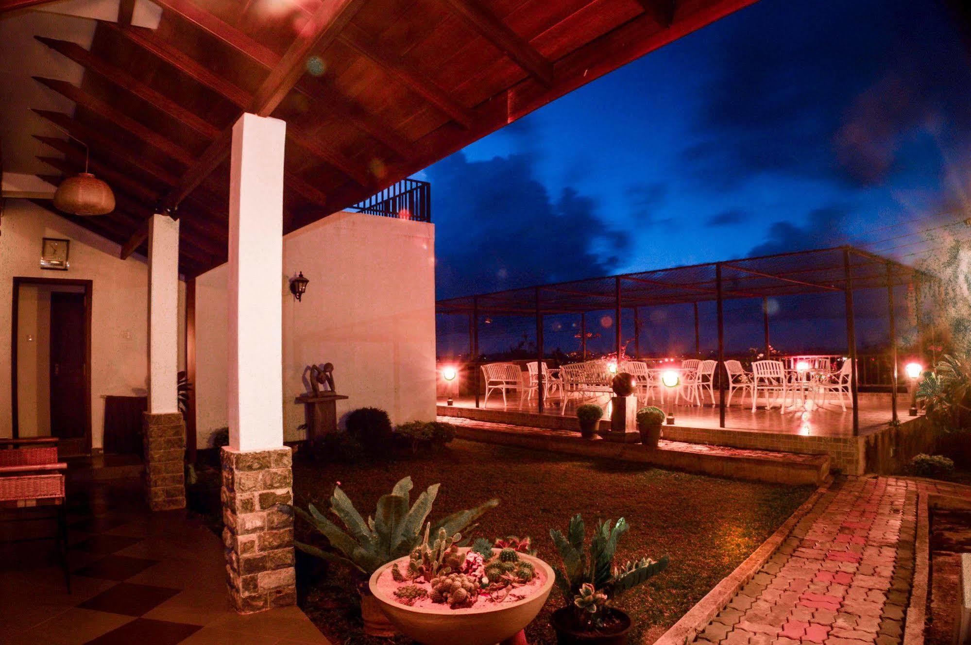 Villa Baywatch, Rumassala Unawatuna Ngoại thất bức ảnh